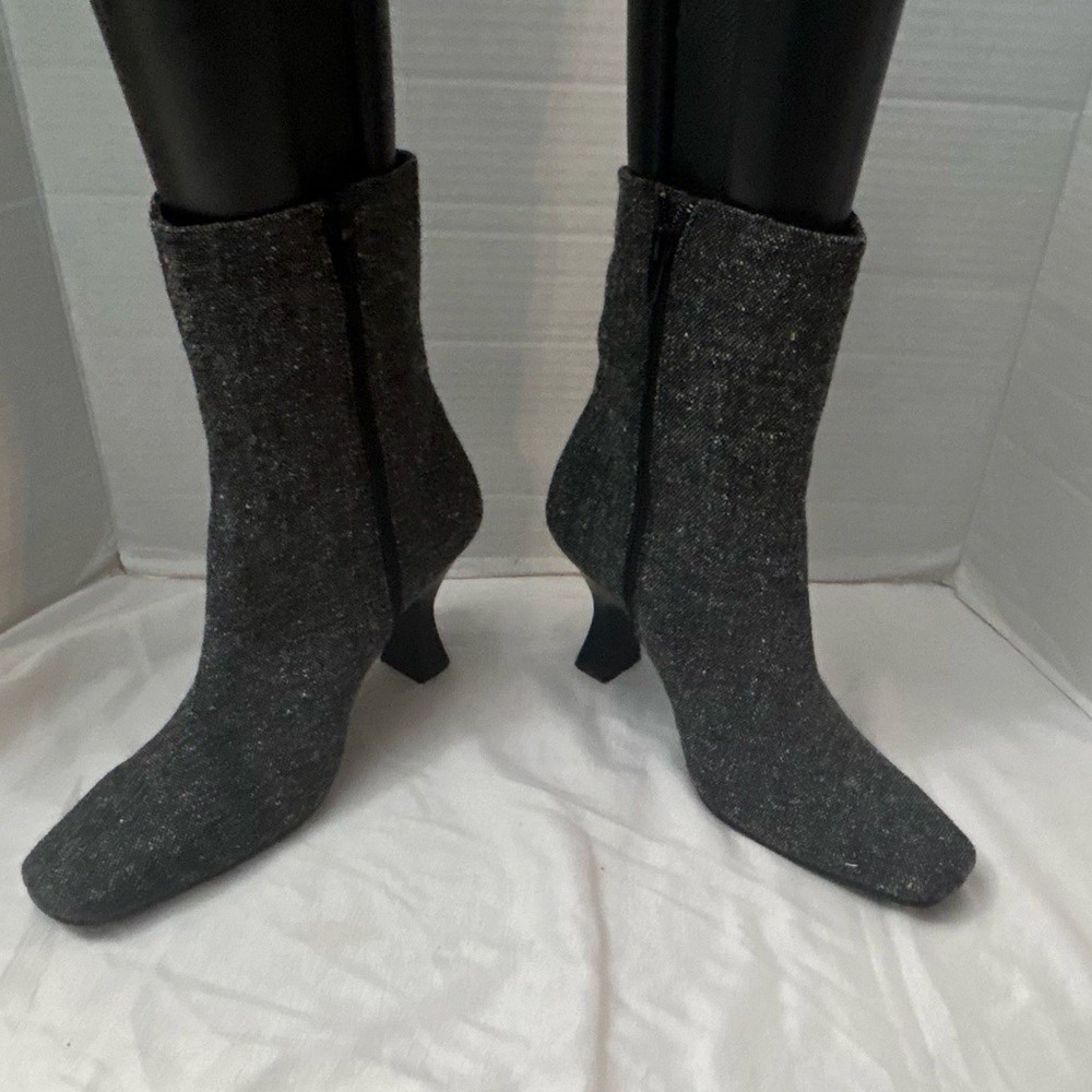 CHINESE LAUNDRY BOOTS